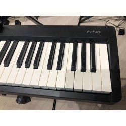 Roland FP10 B d'occasion