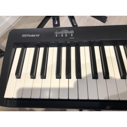 Roland FP10 B d'occasion